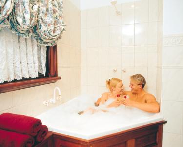 Apartments At York Mansions - Accommodation Redcliffe 3