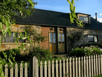Daisy Bank Cottages - Accommodation Redcliffe
