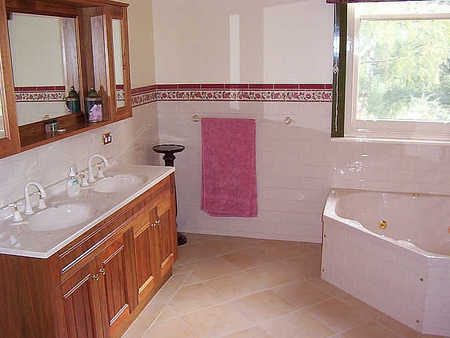 Donalea Bed & Breakfast - Accommodation Redcliffe 2