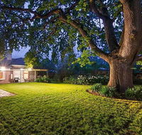 Dumas House - Accommodation Redcliffe