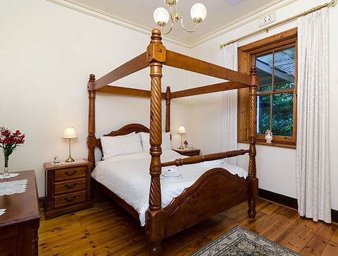 Dumas House - Accommodation Redcliffe 3