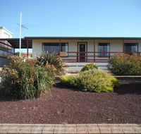 Kenny's Retreat - Accommodation Redcliffe