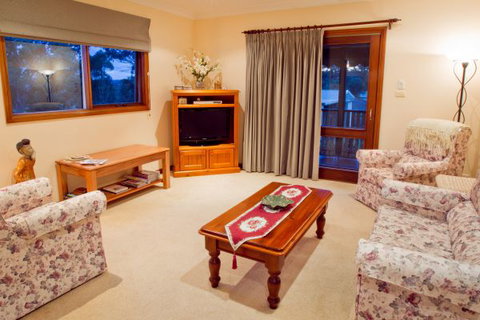 Camden Hillview - Accommodation Redcliffe 4