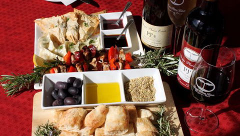 Angas Plains Wines Suites - Accommodation Redcliffe 8