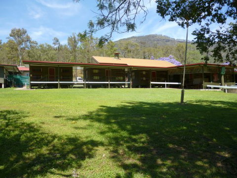 Christmas Creek Cafe` And Cabins - Accommodation Redcliffe 2