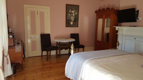 Angas Plains Wines Suites - Accommodation Redcliffe 0