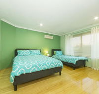 Alpha Homestay - Accommodation Redcliffe