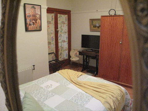 B&B Wodonga - Art Deco Accommodation - Accommodation Redcliffe 4