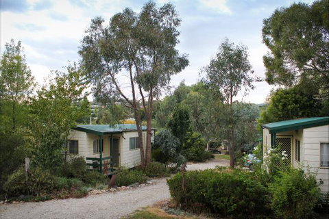 Beechworth Cabins - Accommodation Redcliffe 0