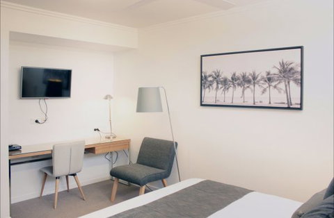 Direct Hotels Pacific Sands - Accommodation Redcliffe 6