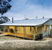 Lavender Vale Cottage - Accommodation Redcliffe