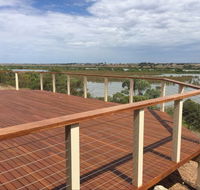 Limestone Ridge - Holiday House - Accommodation Redcliffe