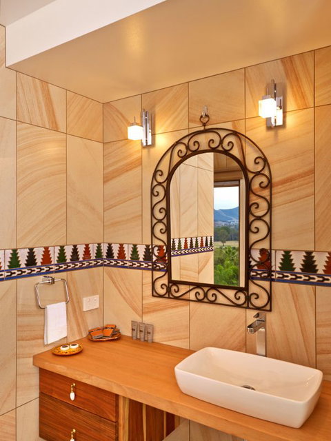 Panoramia Villas - Accommodation Redcliffe 4