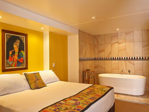 Panoramia Villas - Accommodation Redcliffe 6