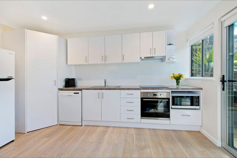 Salt Breeze - Accommodation Redcliffe 8