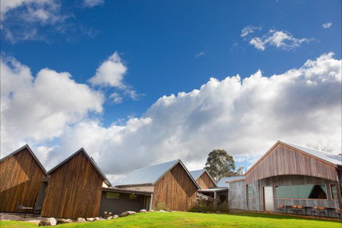 Spring Spur Stay - Accommodation Redcliffe 0