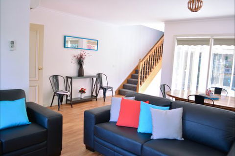 Turner Terrace - Accommodation Redcliffe 1