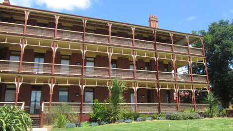 Yarra House - Accommodation Redcliffe 0