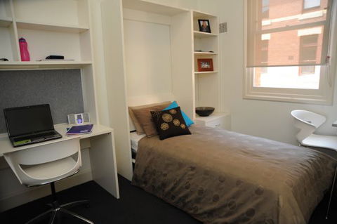 Yarra House - Accommodation Redcliffe 1