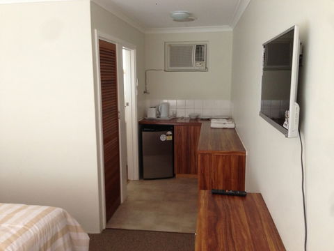 28 Albion Street - Accommodation Redcliffe 0