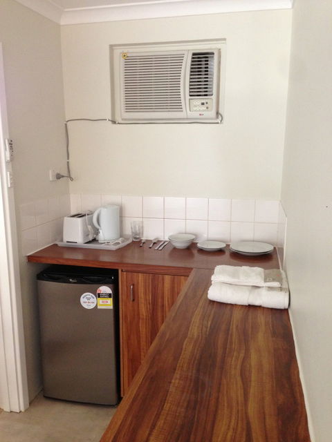 28 Albion Street - Accommodation Redcliffe 6