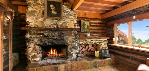 Eagles Nest Luxury Mountain Retreat - Accommodation Redcliffe 3