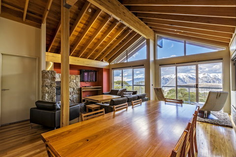 Altezza 1570 By Alpine Boutique Apartments - Accommodation Redcliffe 0