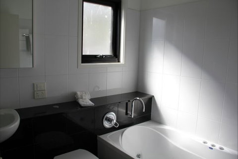 Angala Apartment - Accommodation Redcliffe 6