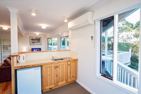 Eagle Heights - Accommodation Redcliffe 6