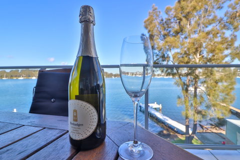 El Lago Jetty - Accommodation Redcliffe 0