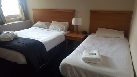 Gardners Inn Hotel Blackheath - Accommodation Redcliffe 2