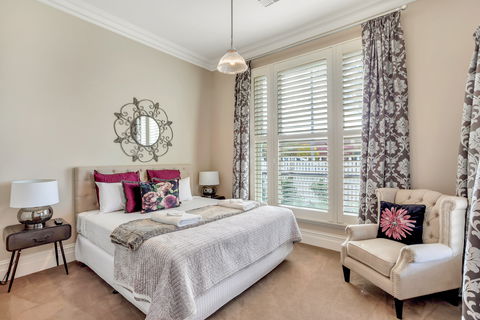 Grandview Accommodation - The Elm Tree Apartments - Accommodation Redcliffe 6