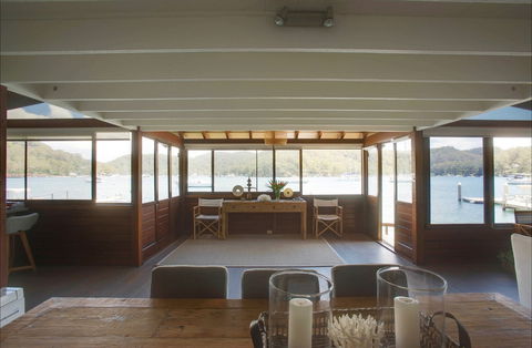 Scotland Island Retreat - Accommodation Redcliffe 3