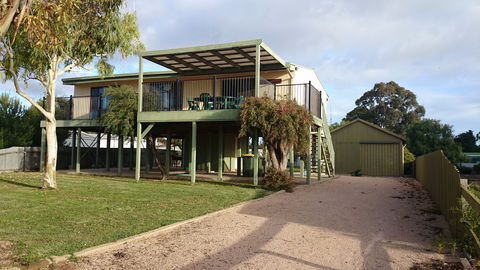Sea Chant - Accommodation Redcliffe 0