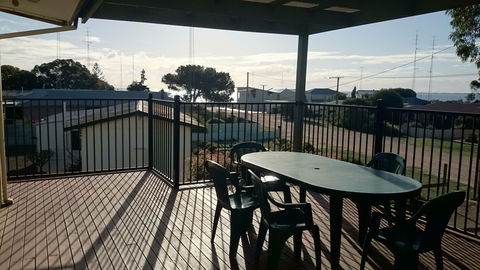 Sea Chant - Accommodation Redcliffe 1