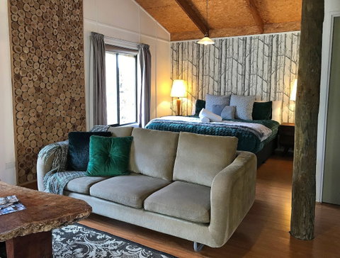The Woolshed Cabins - Accommodation Redcliffe 1