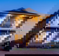 The Palais - Accommodation Redcliffe