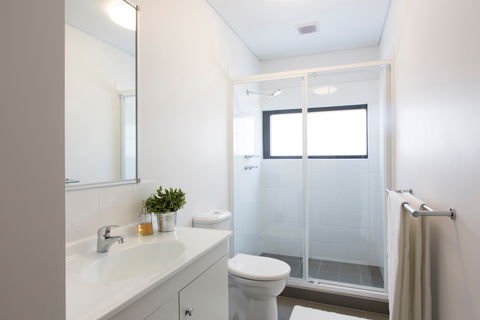 Western Sydney University Village Campbelltown - Accommodation Redcliffe 3