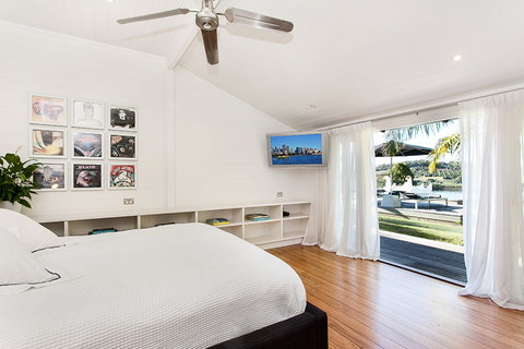 Aria - Accommodation Redcliffe 6