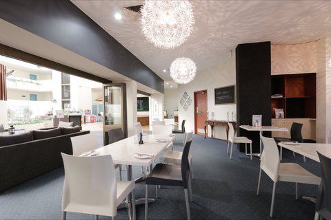 Atrium Hotel Mandurah - Accommodation Redcliffe 8