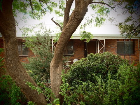Capon Cottage - Accommodation Redcliffe 0