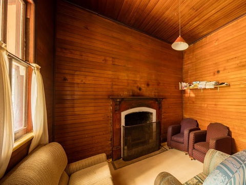 Daffodil Cottage - Accommodation Redcliffe 5