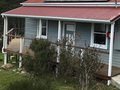 Derby Digs Cottage - Accommodation Redcliffe 0