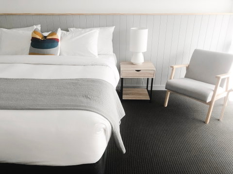 Eight Spence - Accommodation Redcliffe 1