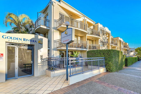 Golden Riviera Beach Resort - Accommodation Redcliffe 0