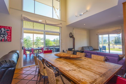 Hunter Olive House - Accommodation Redcliffe 2