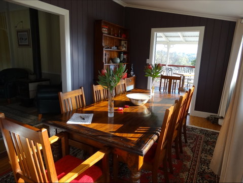 Loughmore House And Cottage - Accommodation Redcliffe 5