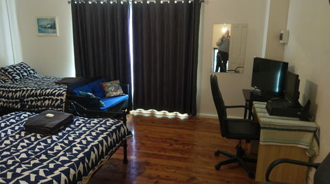 Ned's Studio Apartment - Accommodation Redcliffe 1