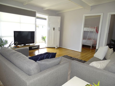 Play On Moontana - Accommodation Redcliffe 1