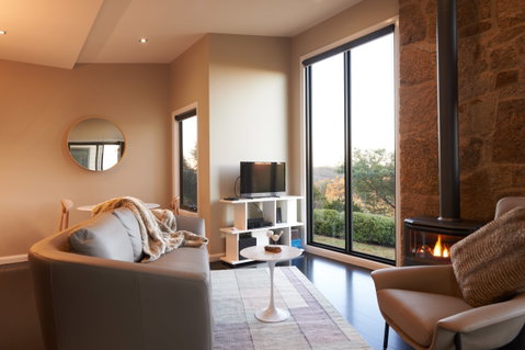 StoneTryst Spa Villas - Accommodation Redcliffe 1